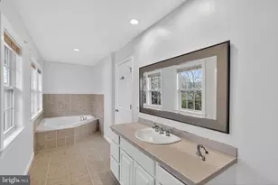 1857 Hunter Mill Rd, Vienna, VA 22182 - Photo 23