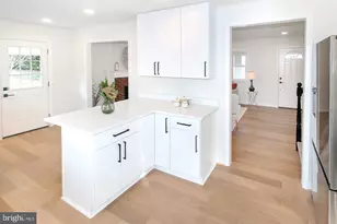 5716 Tremont Ct, Alexandria, VA 22303 - Photo 11