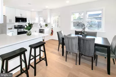 5716 Tremont Court, Alexandria, VA 22303 - Photo 7