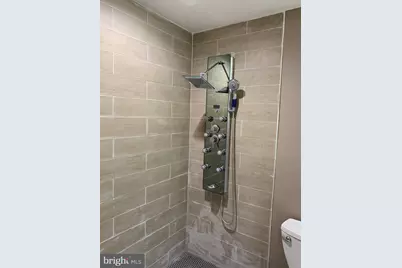 204 Donmore Drive, Great Falls, VA 22066 - Photo 7