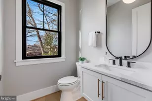 123 Tapawingo Rd SW, Vienna, VA 22180 - Photo 21