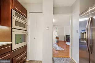 5902 Mt Eagle Dr, Alexandria, VA 22303 - Photo 23