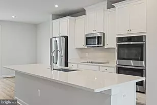 2172 Glacier Rd, Herndon, VA 20170 - Photo 13