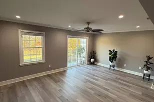 6433 Fenestra Ct, Burke, VA 22015 - Photo 7