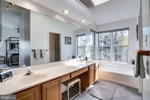 13481 Lake Shore Dr, Herndon, VA 20171 - Photo 25