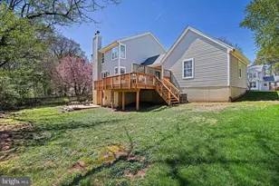 13481 Lake Shore Dr, Herndon, VA 20171 - Photo 51