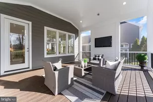 9928 Woodrow St, Vienna, VA 22181 - Photo 9