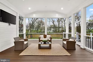 9928 Woodrow St, Vienna, VA 22181 - Photo 29