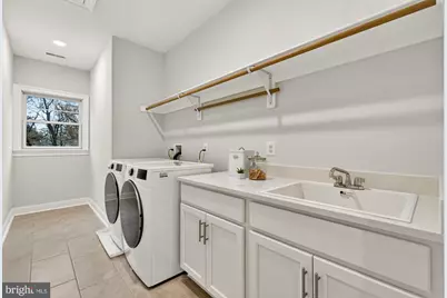 9928 Woodrow Street, Vienna, VA 22181 - Photo 57