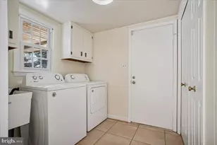 1221 Forestville Dr, Great Falls, VA 22066 - Photo 29