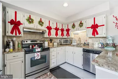 6311 Betsy Ross Court, Centreville, VA 20121 - Photo 5