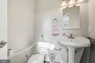 6311 Betsy Ross Ct, Centreville, VA 20121 - Photo 23