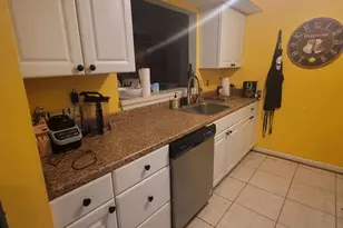5842 Orchard Hill Ct, Clifton, VA 20124 - Photo 5