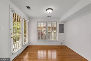 4040 Fairfax Center Hunt Trail, Fairfax, VA 22030 - Photo 7