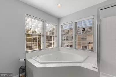 4040 Fairfax Center Hunt Trail, Fairfax, VA 22030 - Photo 25