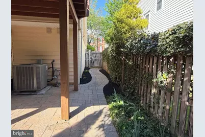 4040 Fairfax Center Hunt Trail, Fairfax, VA 22030 - Photo 35