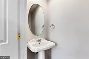 4040 Fairfax Center Hunt Trail, Fairfax, VA 22030 - Photo 15