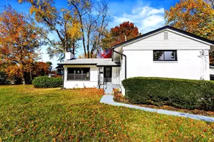 4722 Bristow Dr, Annandale, VA 22003 - Photo 1