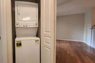 2204 Westcourt Ln, Herndon, VA 20170 - Photo 23