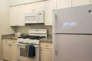 2204 Westcourt Ln, Herndon, VA 20170 - Photo 9