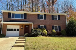 4721 Springbrook Dr, Annandale, VA 22003 - Photo 7