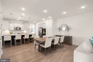 4901 Longmire Wy, Chantilly, VA 20151 - Photo 17