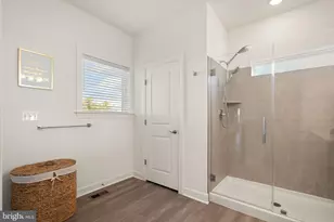 4901 Longmire Wy, Chantilly, VA 20151 - Photo 37