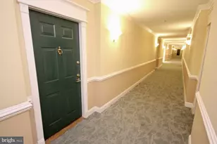 7000 Falls Reach Dr, Falls Church, VA 22043 - Photo 9