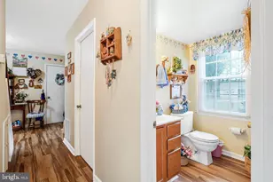 1716 Sadlers Wells Dr, Herndon, VA 20170 - Photo 17