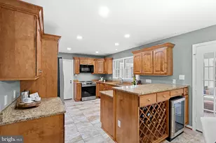 10207 Oxfordshire Rd, Great Falls, VA 22066 - Photo 21