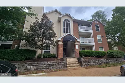 1527 Lincoln Way #303, McLean, VA 22102 - Photo 1