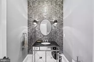 8305 Fox Haven Dr, McLean, VA 22102 - Photo 17