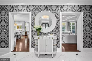 8305 Fox Haven Dr, McLean, VA 22102 - Photo 11