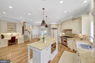 870 Alvermar Ridge Dr, McLean, VA 22102 - Photo 7