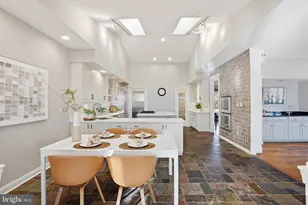 2007 Spring Branch Dr, Vienna, VA 22181 - Photo 23