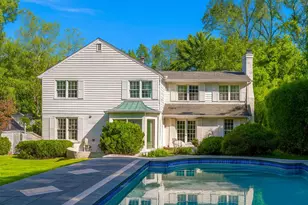 8801 Lynnhurst Dr, Fairfax, VA 22031 - Photo 1