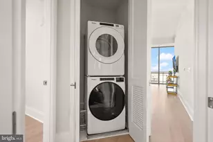 7887 Jones Branch Dr, McLean, VA 22102 - Photo 27