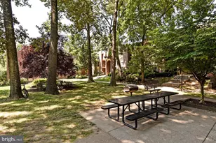 3302 Woodburn Village Dr, Annandale, VA 22003 - Photo 31