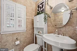 2002 Shenandoah Rd, Alexandria, VA 22308 - Photo 37