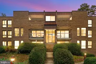 11200 Chestnut Grove Square, Reston, VA 20190 - Photo 1