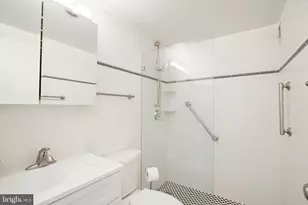 6621 Wakefield Dr, Alexandria, VA 22307 - Photo 15