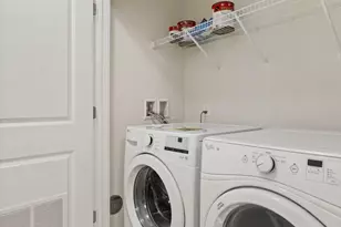 9521 Bastille St, Fairfax, VA 22031 - Photo 17