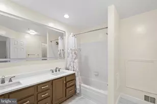 7006 Ellingham Cir, Alexandria, VA 22315 - Photo 15