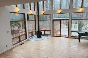 10701 Sycamore Springs Ln, Great Falls, VA 22066 - Photo 39