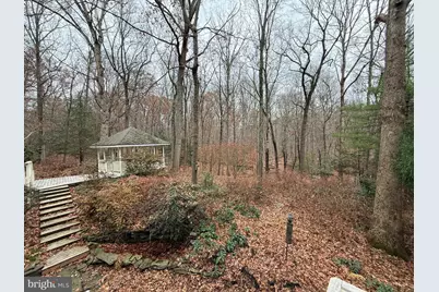 10701 Sycamore Springs Lane, Great Falls, VA 22066 - Photo 37