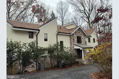 10701 Sycamore Springs Lane, Great Falls, VA 22066 - Photo 27