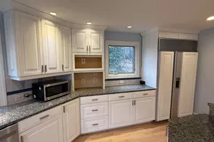 10701 Sycamore Springs Ln, Great Falls, VA 22066 - Photo 33