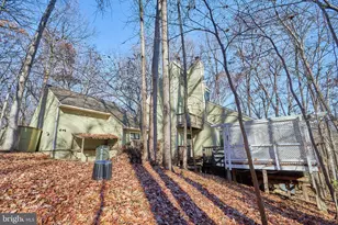 8415 Spicewood Ct, Annandale, VA 22003 - Photo 5