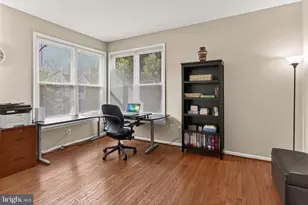 7736 White Willow Ct, Springfield, VA 22153 - Photo 33