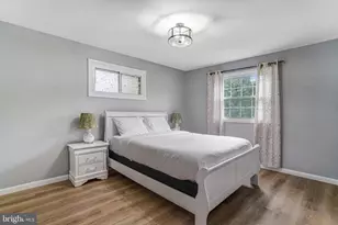 7727 Kalorama Rd, Annandale, VA 22003 - Photo 17